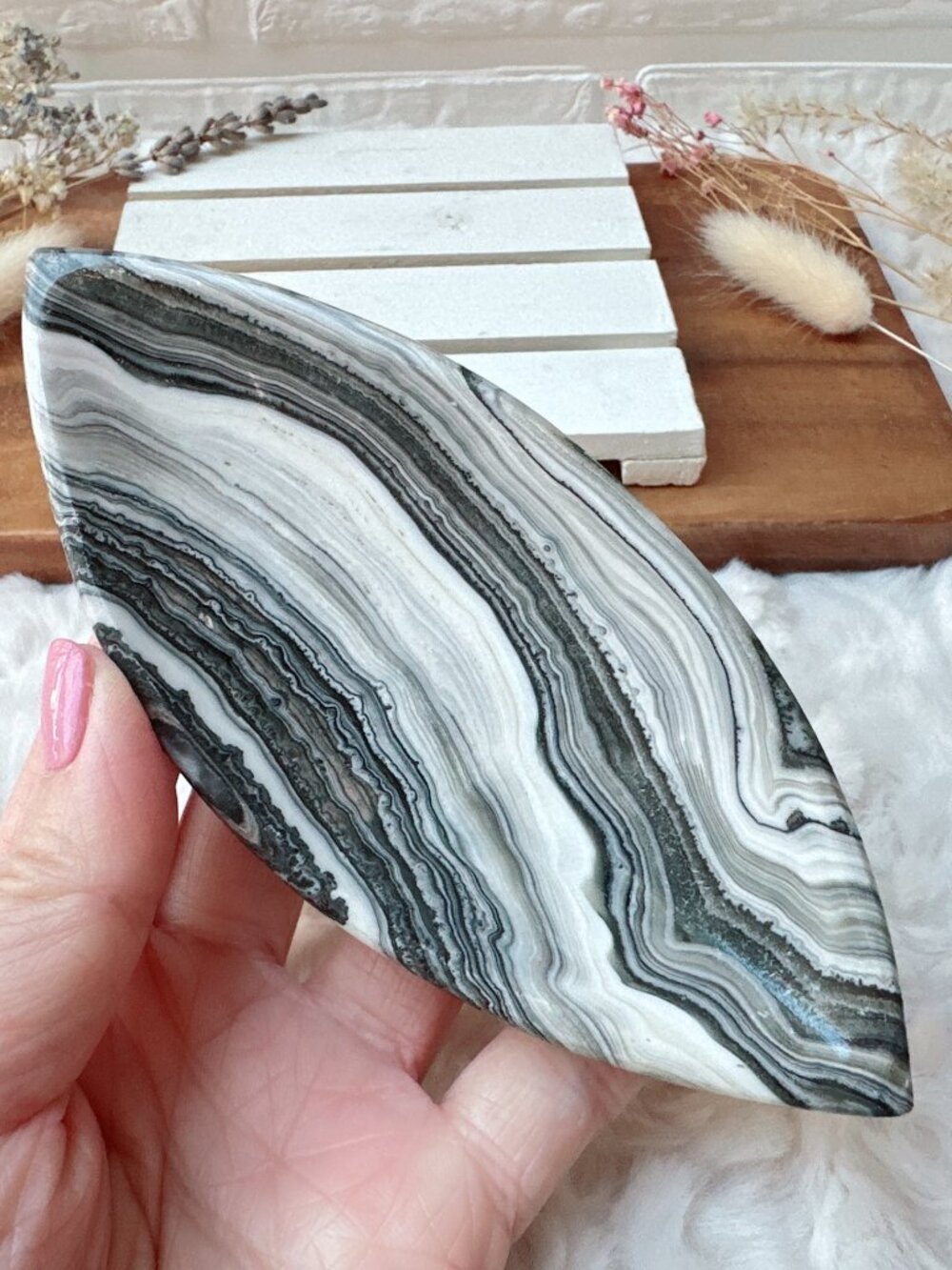 New Beautiful Small Mexican Zebra Onyx/Calcite Leaf Bowl/Dish